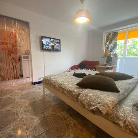 Апартаменты Piata Resita Host Бухарест Экстерьер фото
